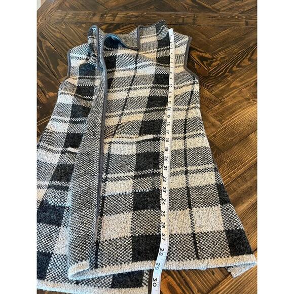 Yaira Wool Blend Open Front Cardigan Shaw Women Medium Plaid Neutral Comfy Cozy - Picture 3 of 10
